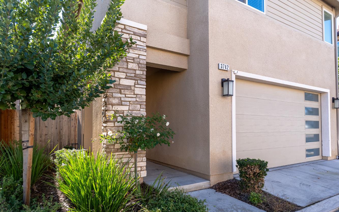 3742 Longford Way, Clovis, CA 93619