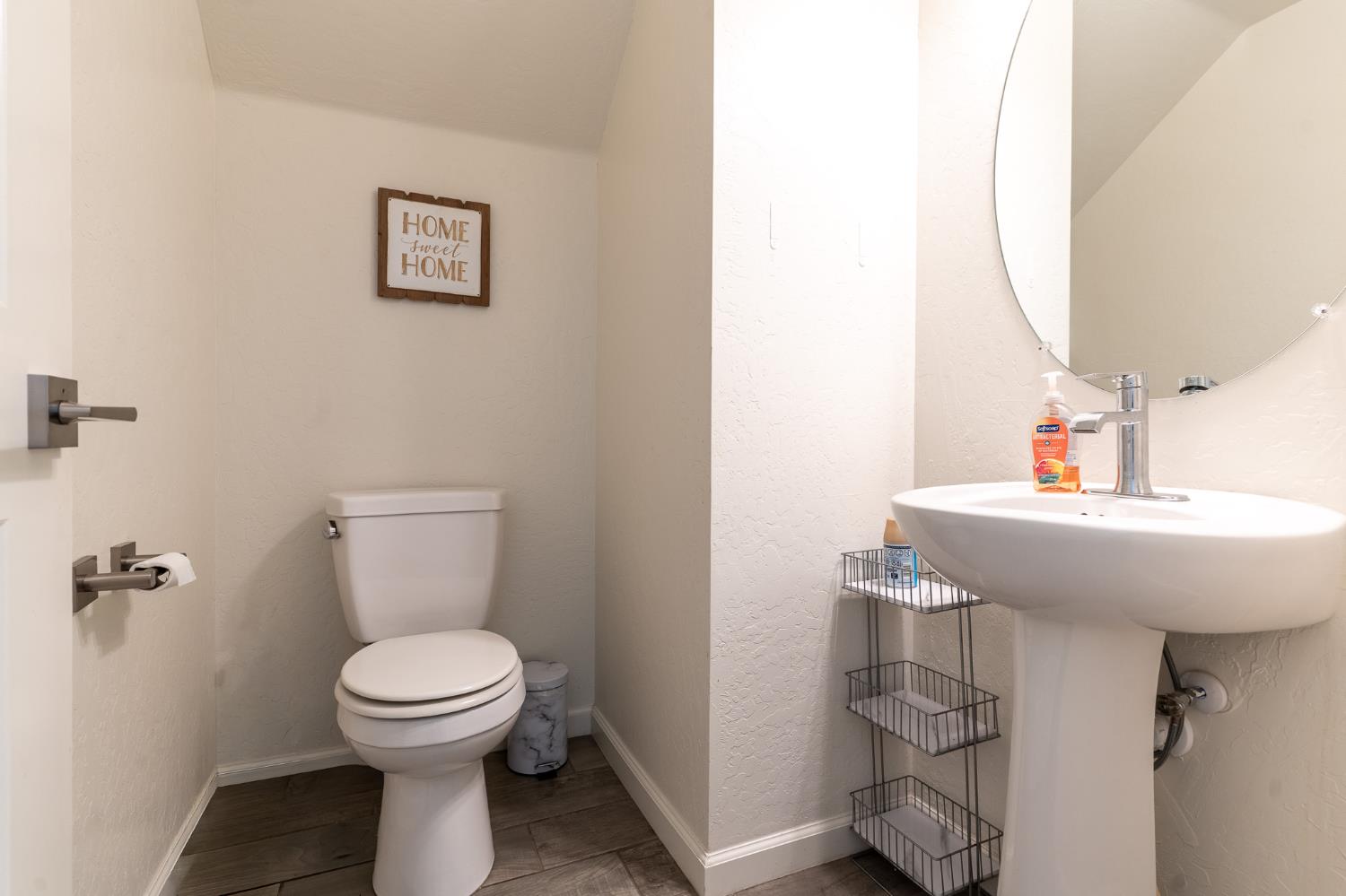 3742 Longford Way, Clovis, CA 93619