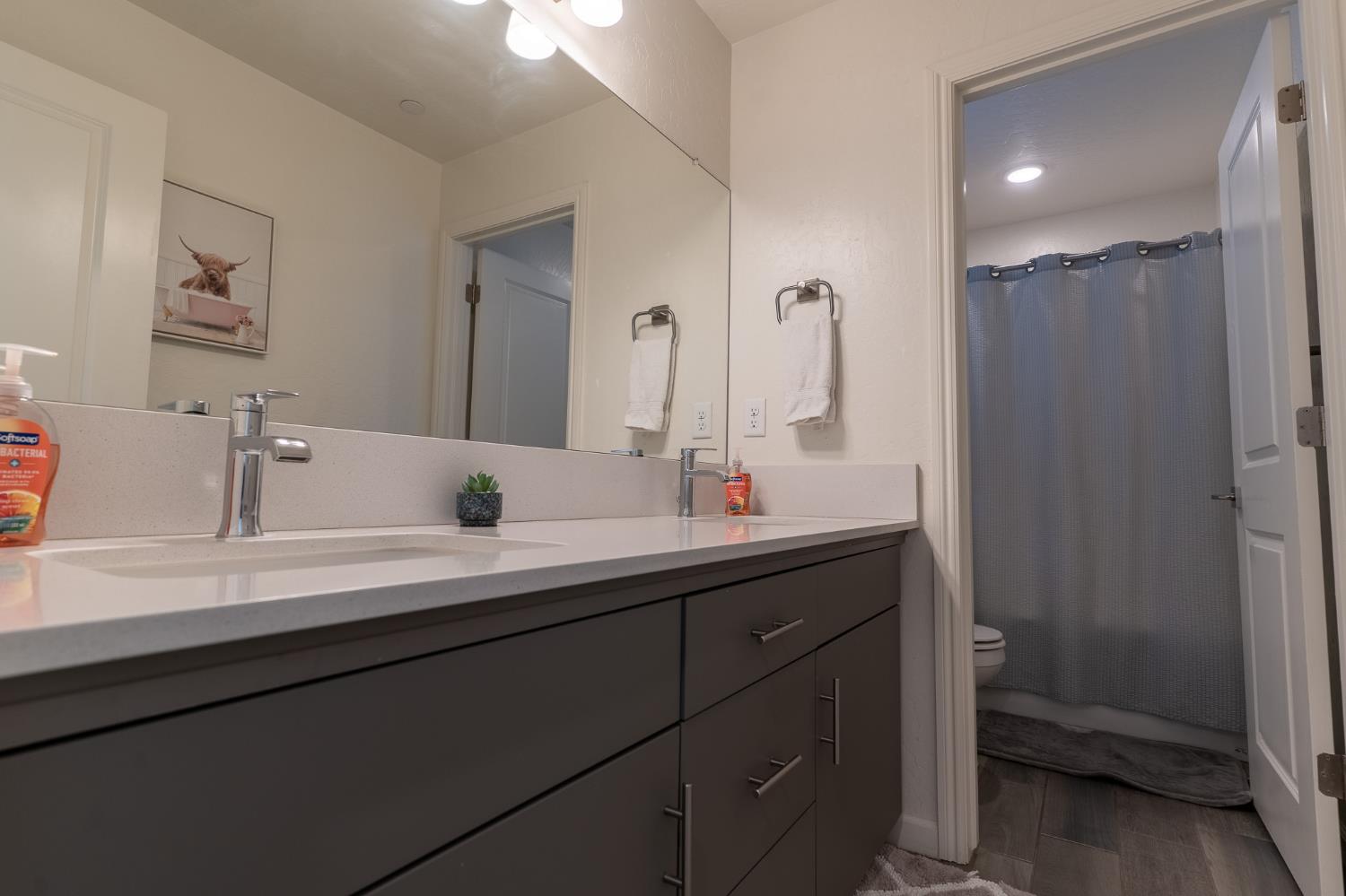 3742 Longford Way, Clovis, CA 93619