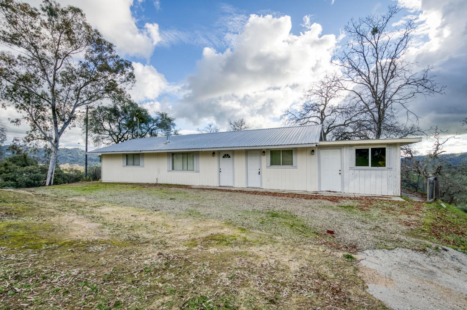 28776 Copper Creek Dr, Coarsegold, CA 93614