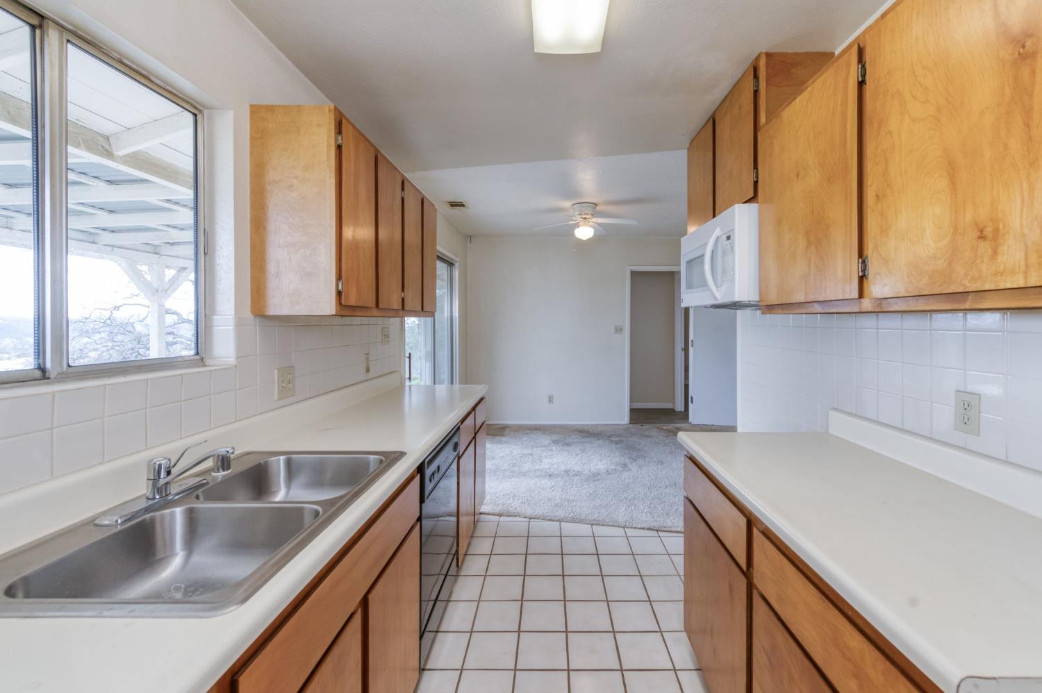 28776 Copper Creek Dr, Coarsegold, CA 93614