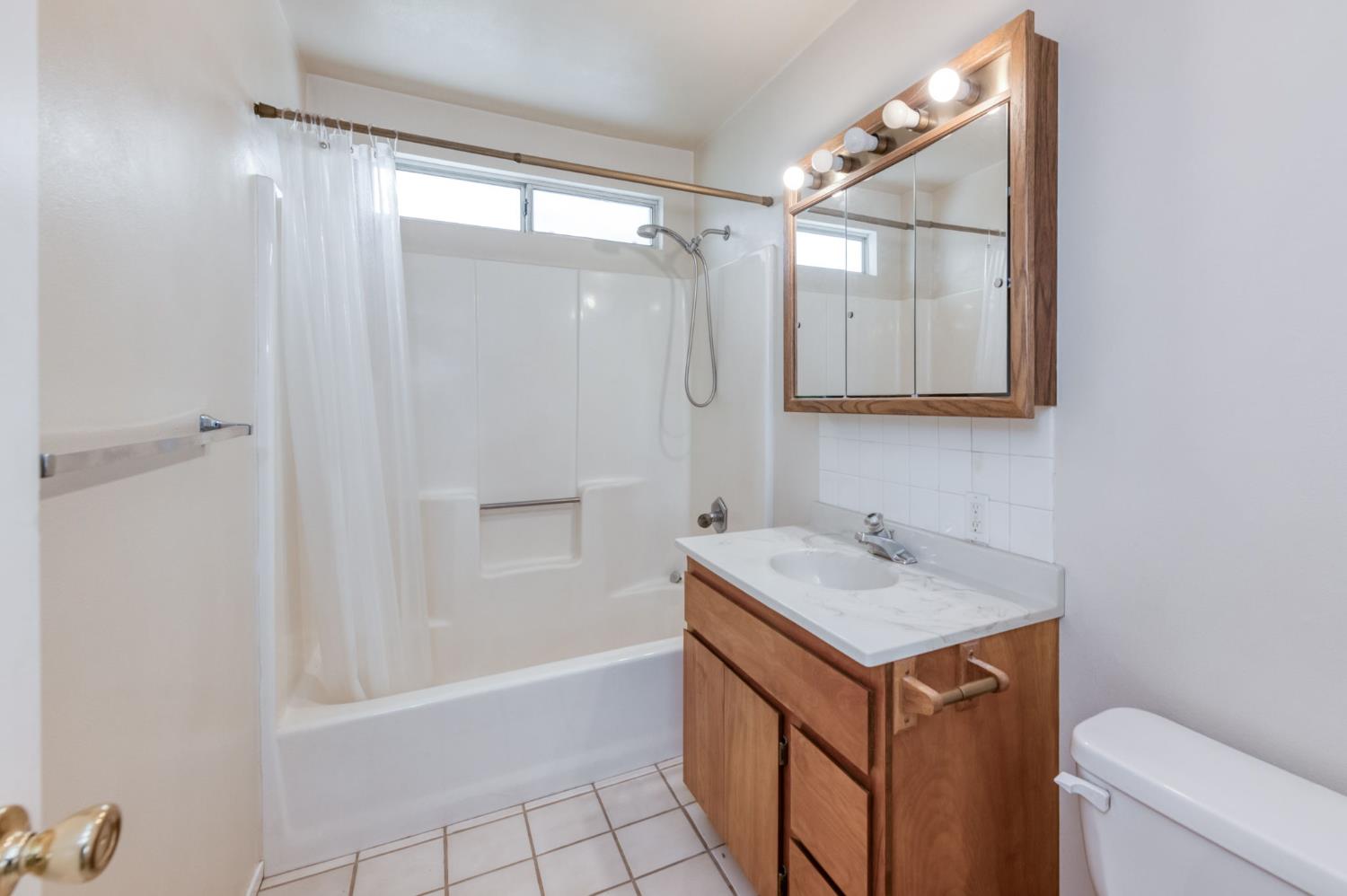 28776 Copper Creek Dr, Coarsegold, CA 93614