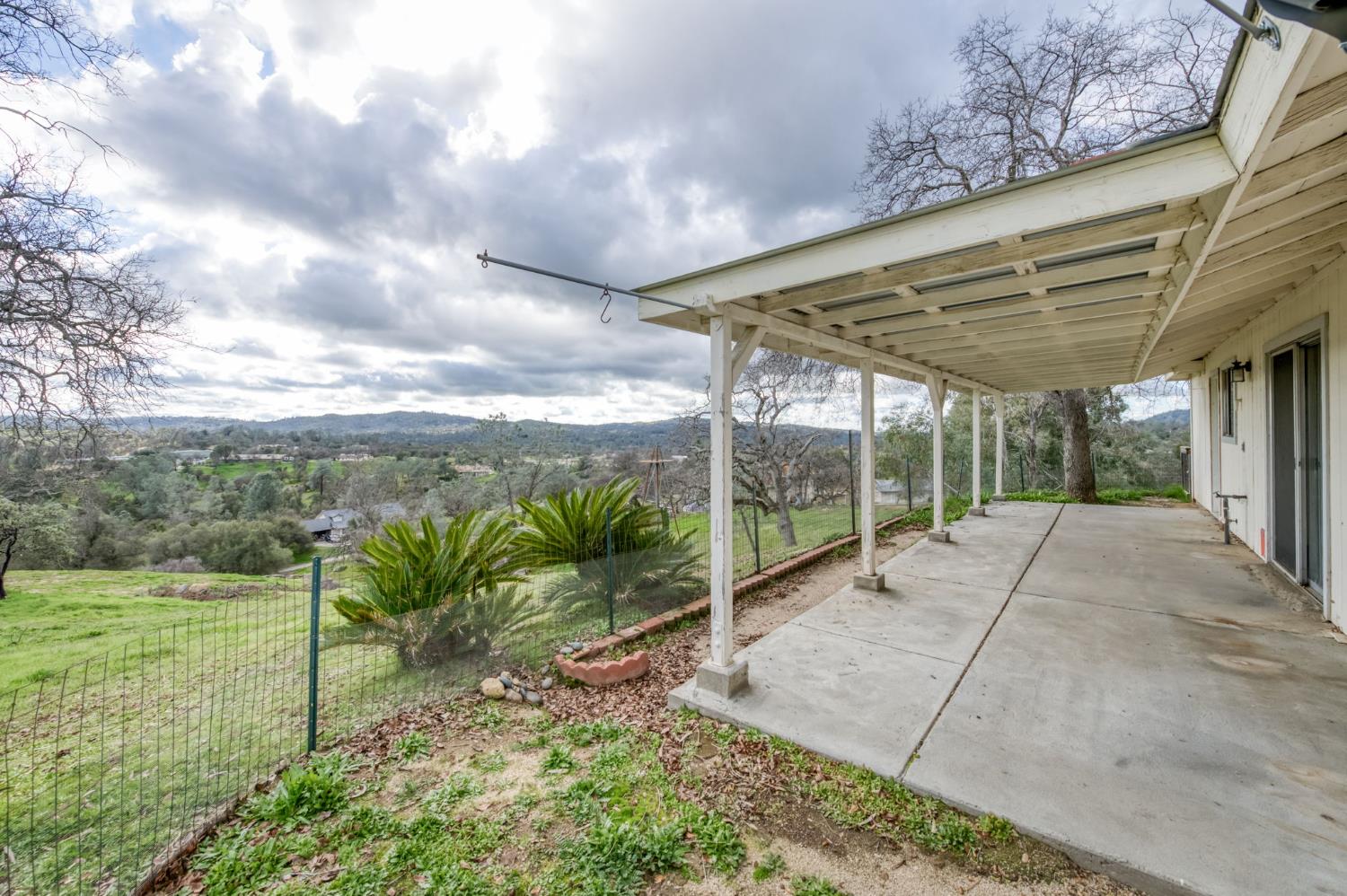 28776 Copper Creek Dr, Coarsegold, CA 93614