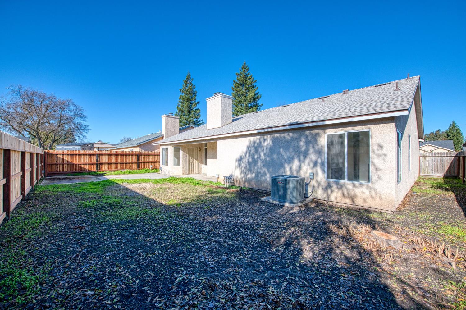 5397 W Robinson Ave, Fresno, CA 93722