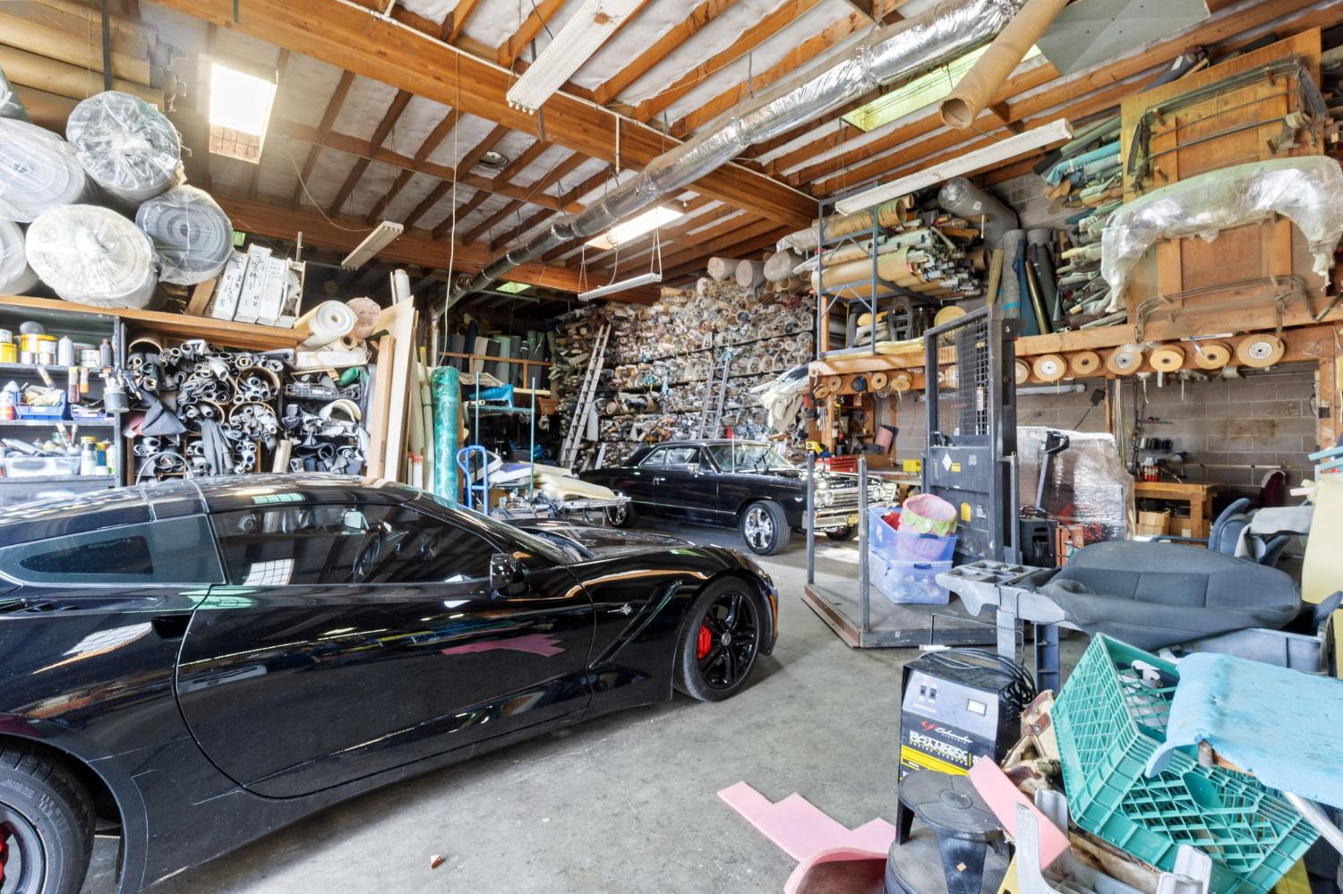 1824 E Mckinley Ave, Fresno, CA 93703