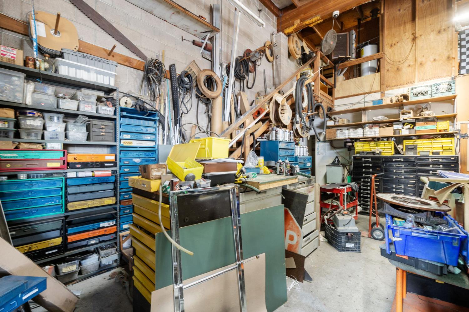 1824 E Mckinley Ave, Fresno, CA 93703