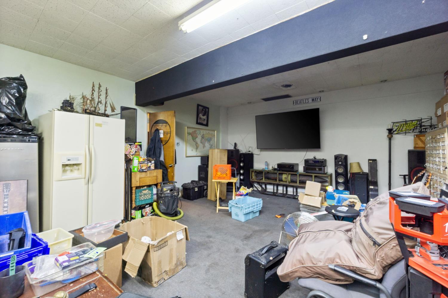 1824 E Mckinley Ave, Fresno, CA 93703