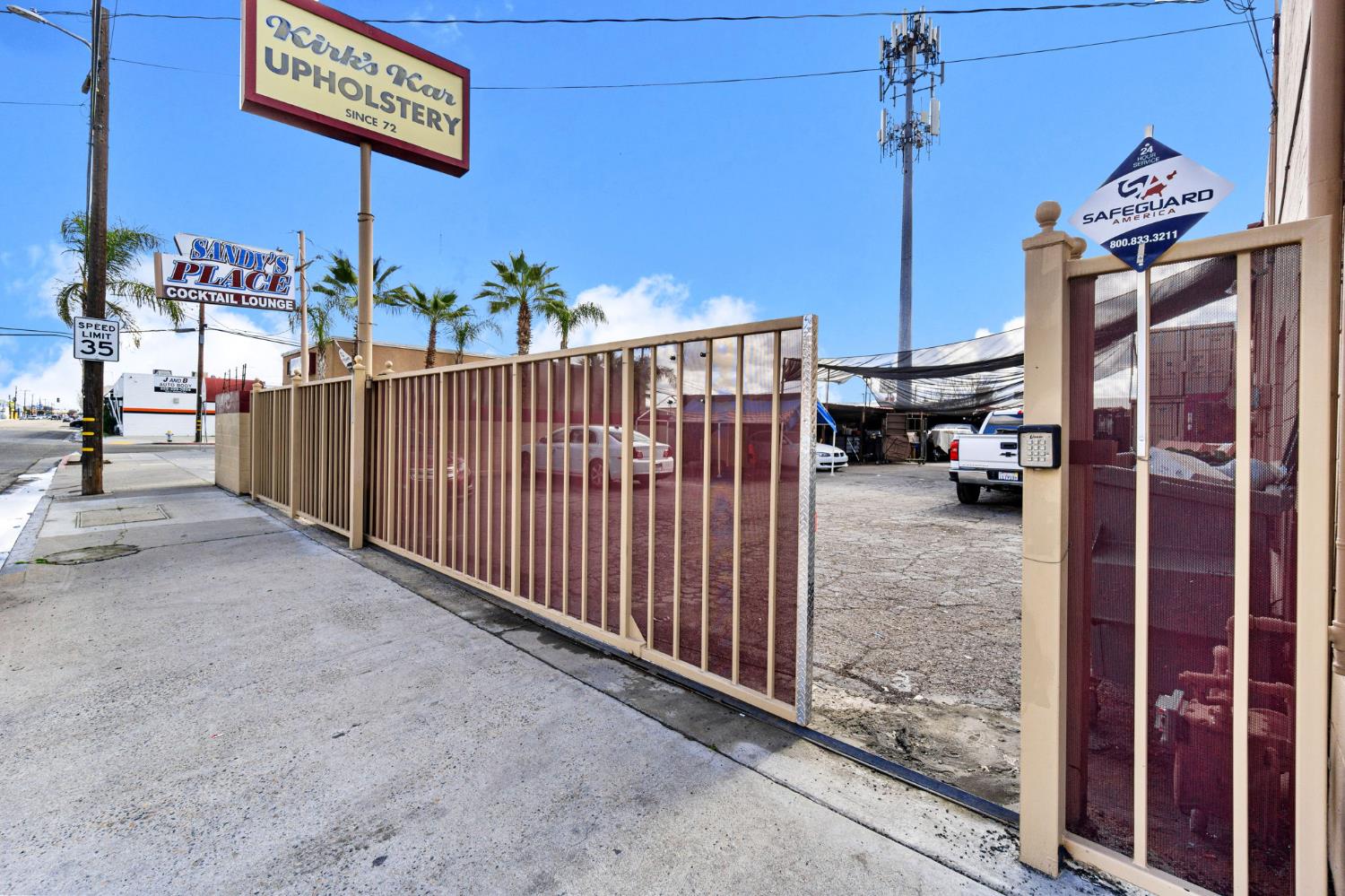 1824 E Mckinley Ave, Fresno, CA 93703