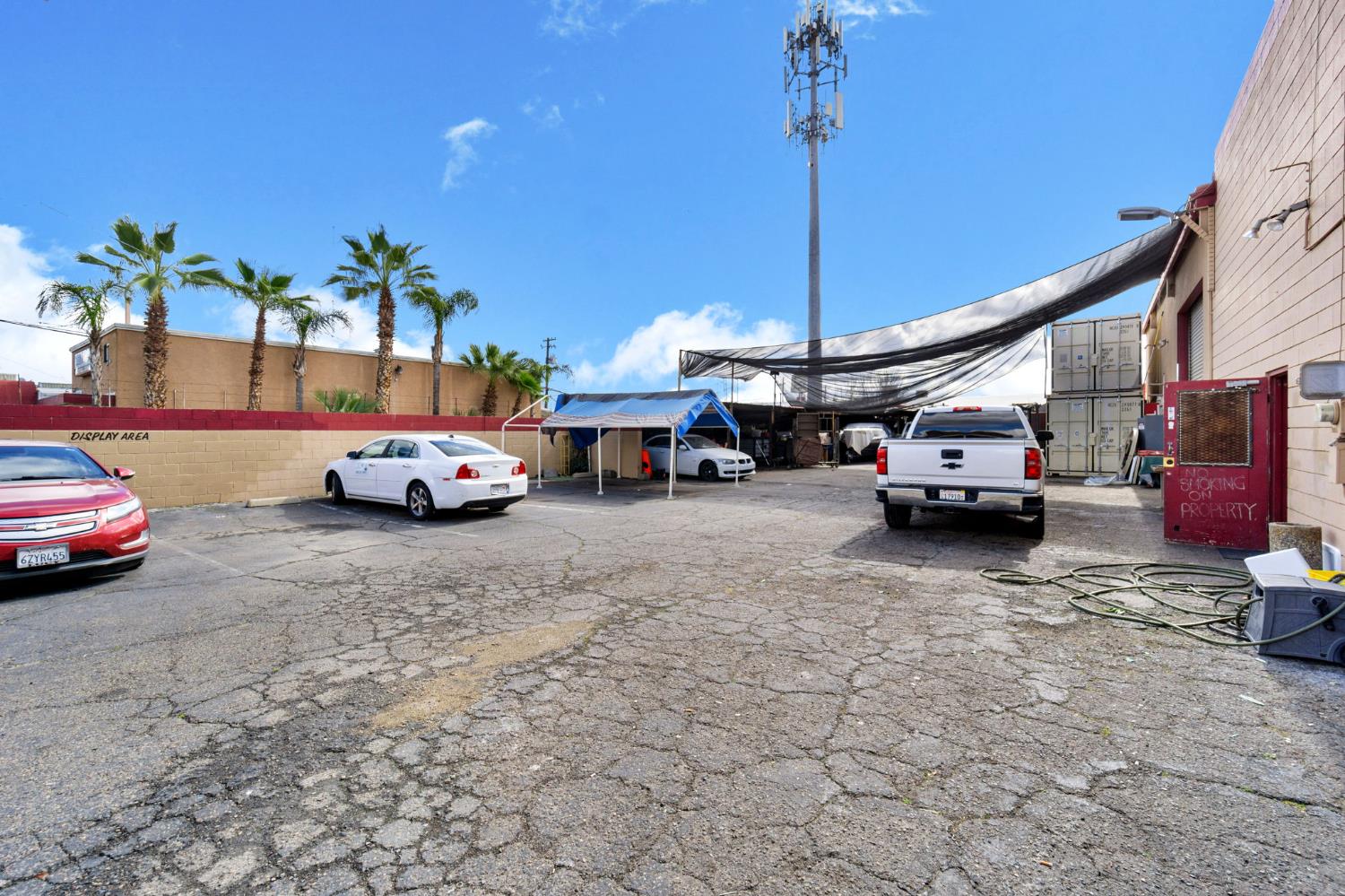 1824 E Mckinley Ave, Fresno, CA 93703