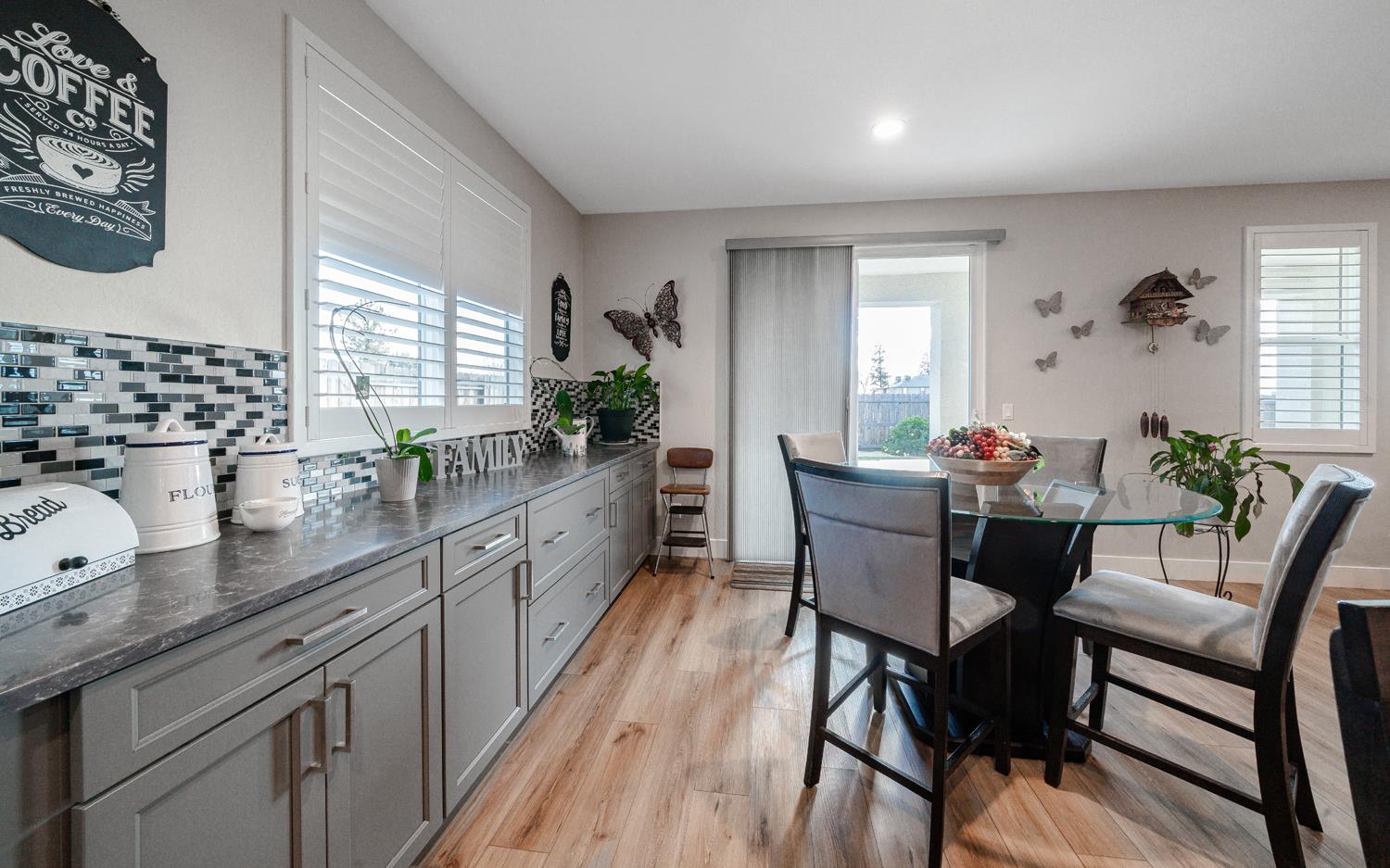 928 Skansen St, Kingsburg, CA 93631