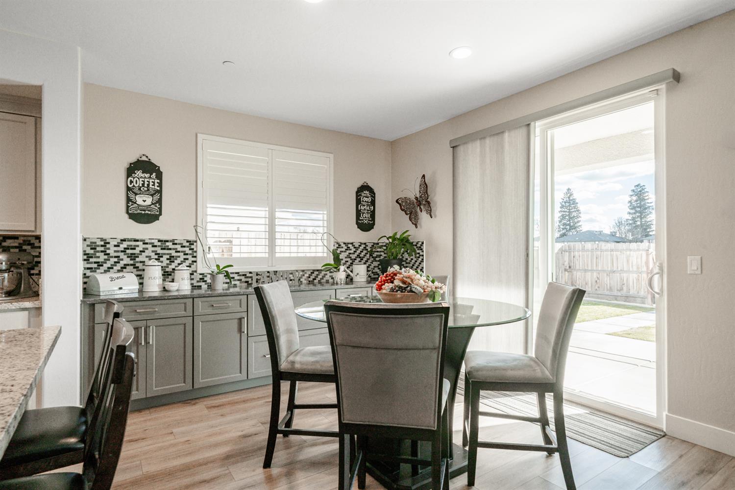 928 Skansen St, Kingsburg, CA 93631