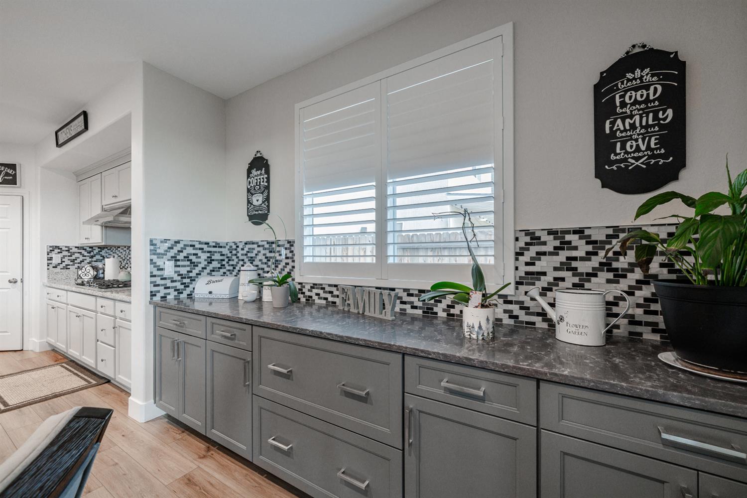 928 Skansen St, Kingsburg, CA 93631