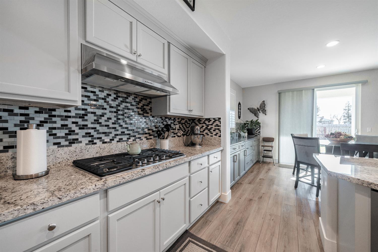 928 Skansen St, Kingsburg, CA 93631