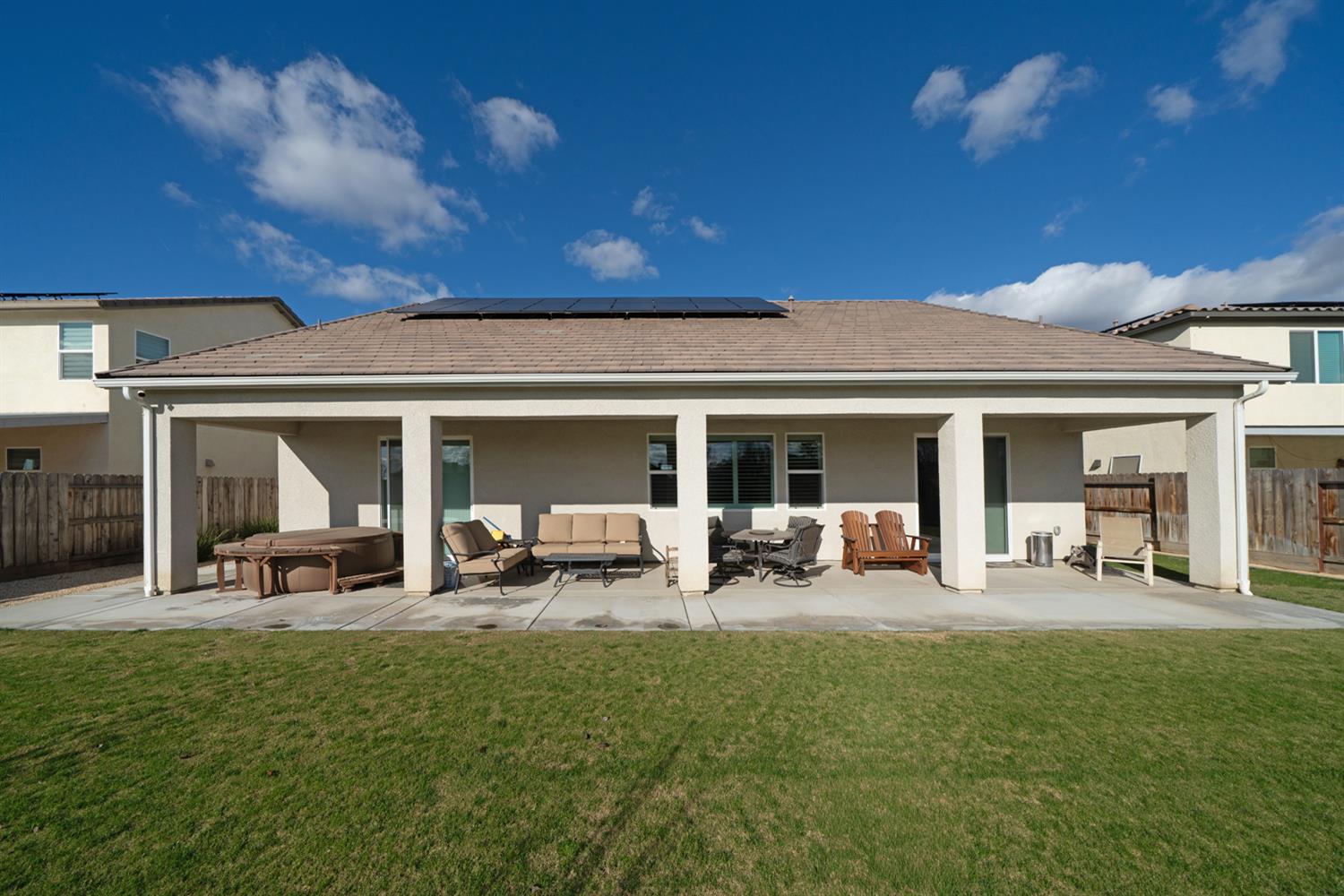 928 Skansen St, Kingsburg, CA 93631