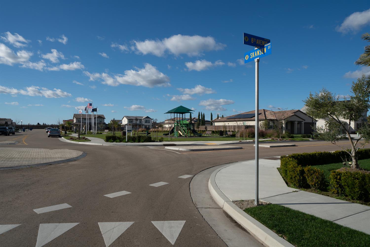 928 Skansen St, Kingsburg, CA 93631