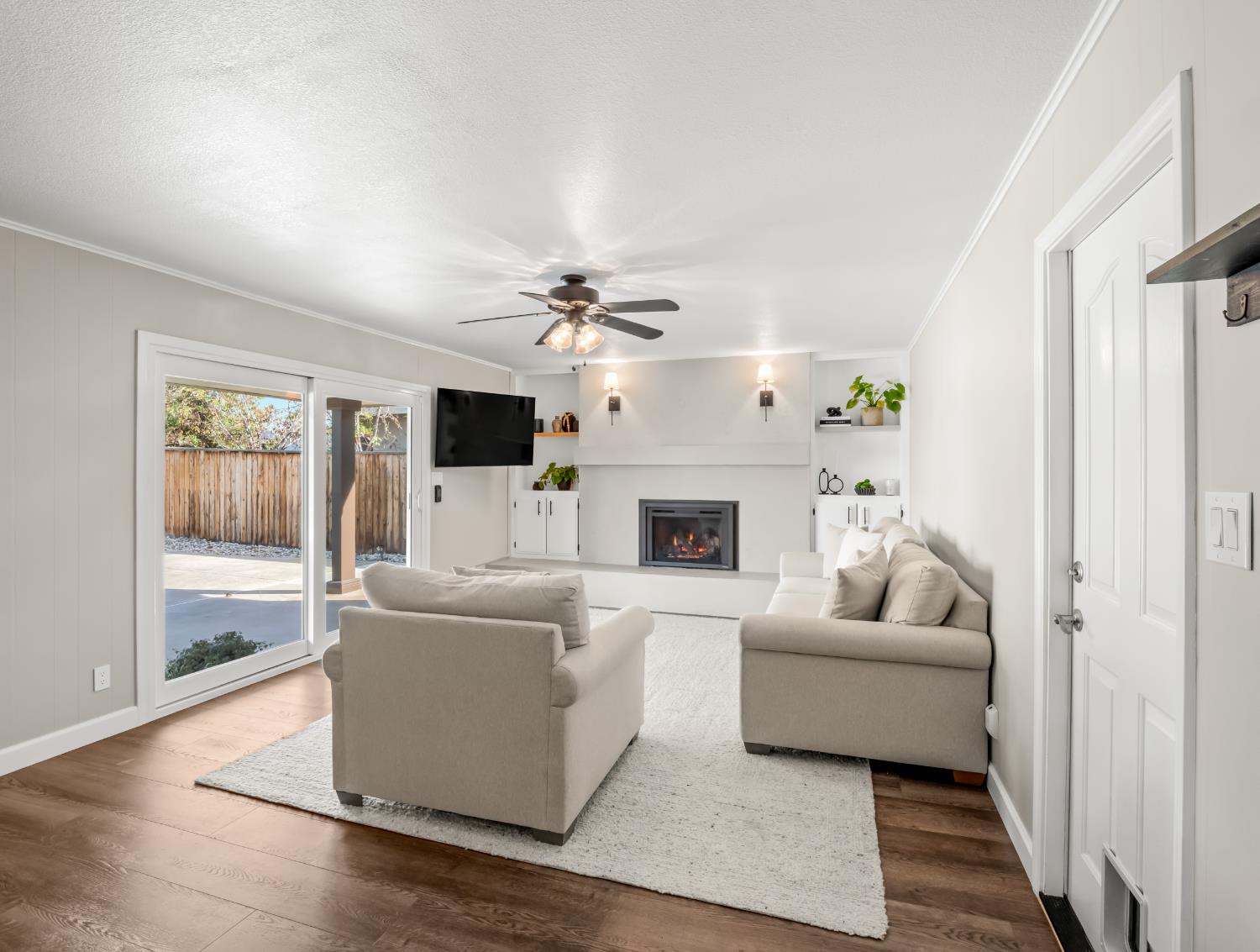 646 E Birch Ave, Fresno, CA 93720