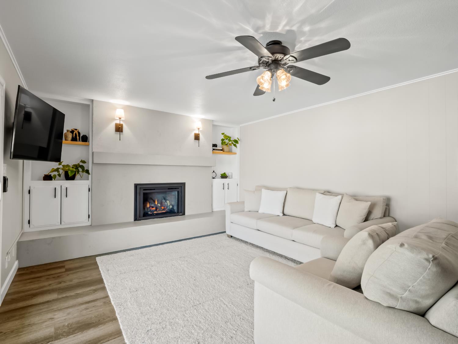 646 E Birch Ave, Fresno, CA 93720