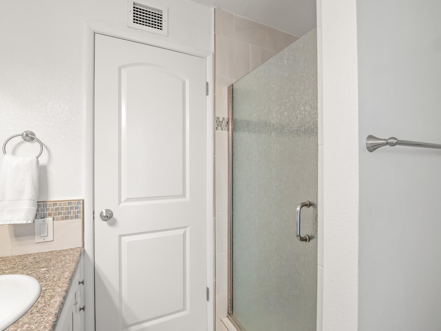 646 E Birch Ave, Fresno, CA 93720