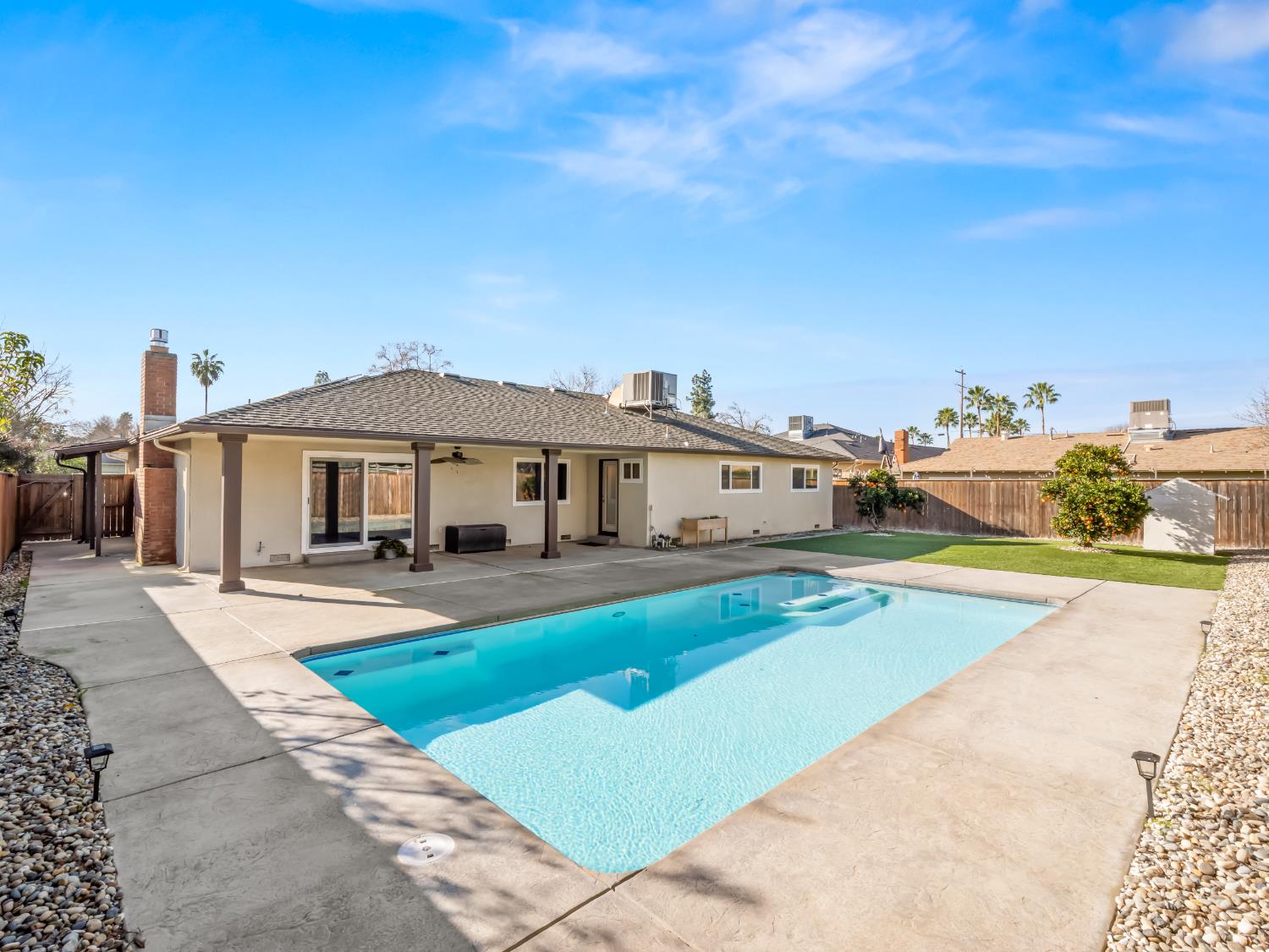 646 E Birch Ave, Fresno, CA 93720