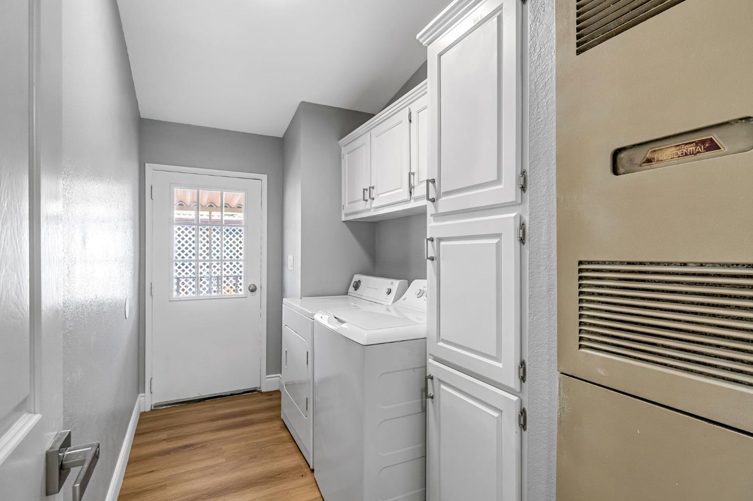 1218 E Cleveland Ave #103, Madera, CA 93638