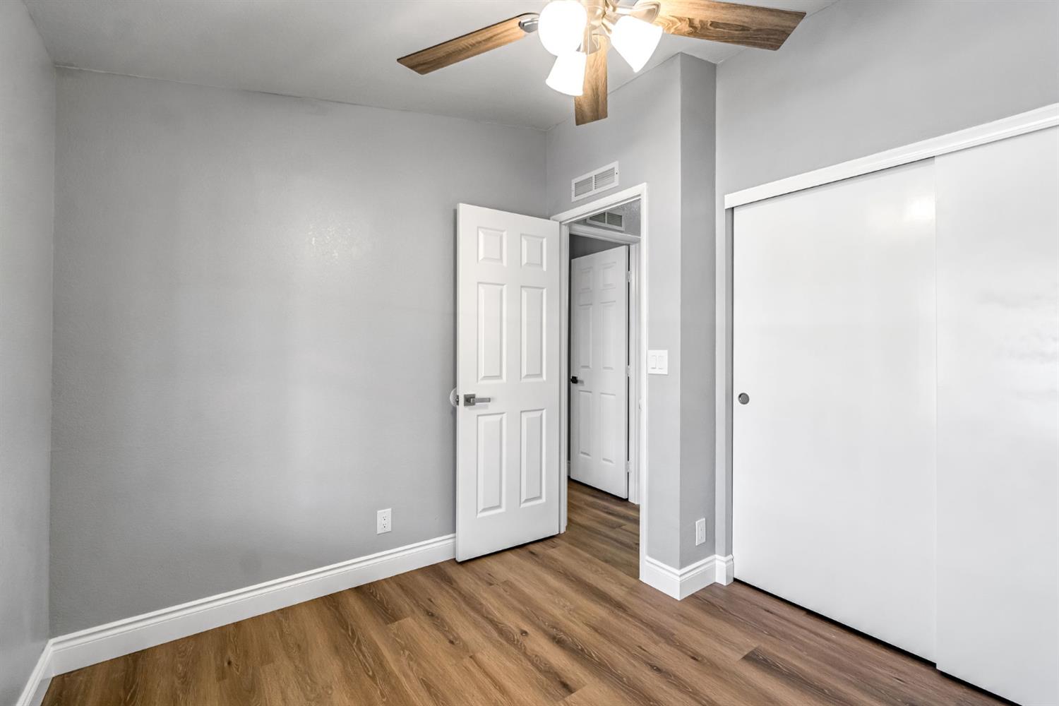 1218 E Cleveland Ave #103, Madera, CA 93638