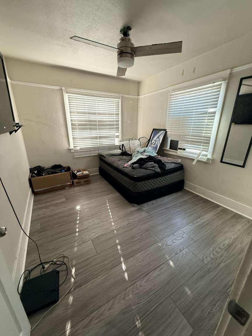 123 E Dennett Ave, Fresno, CA 93728