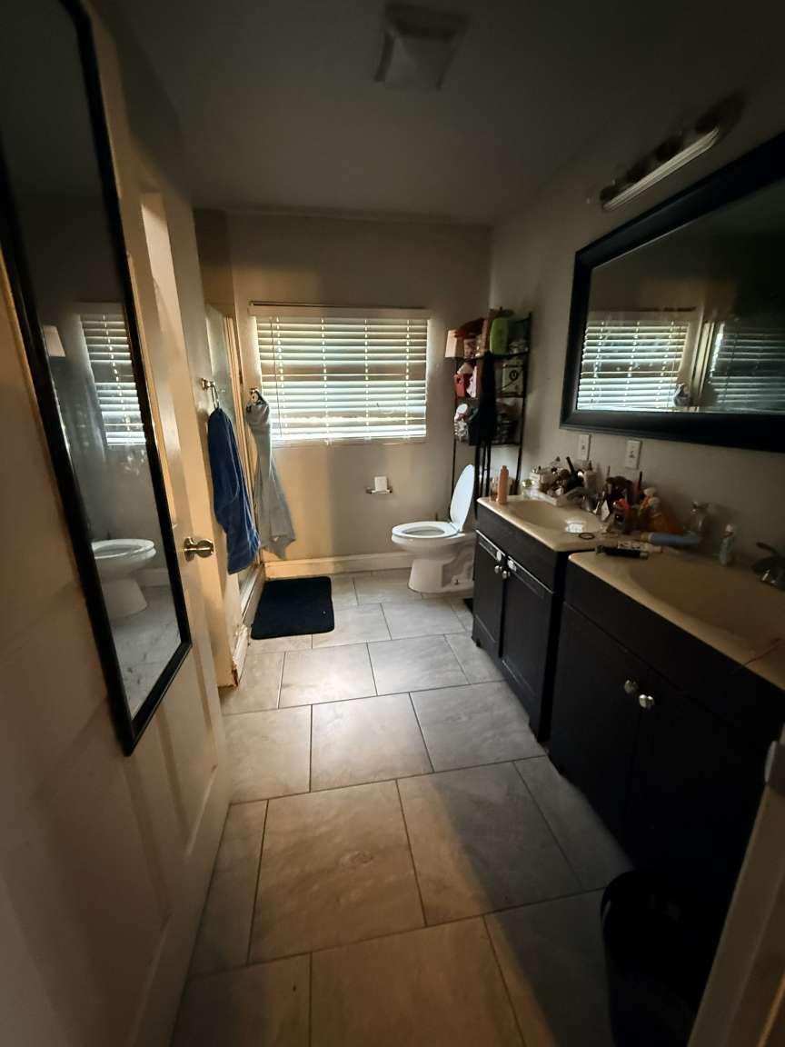 123 E Dennett Ave, Fresno, CA 93728