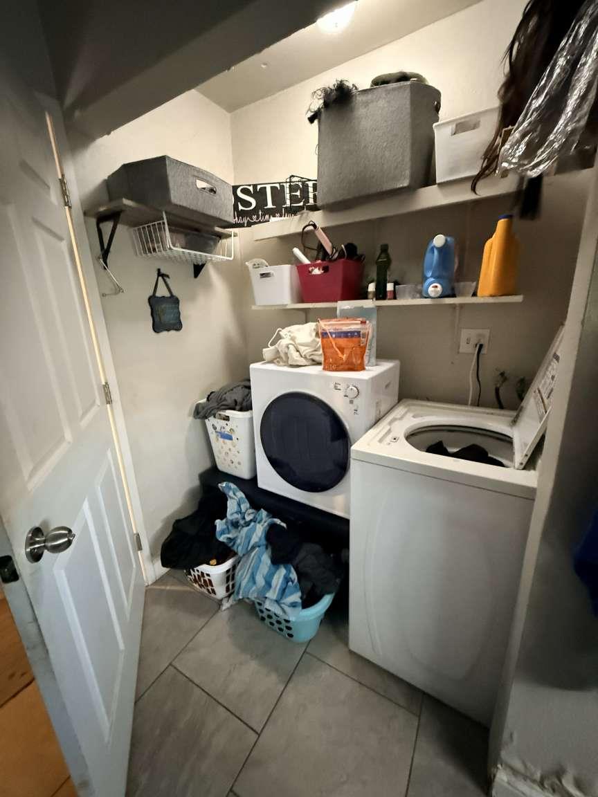 123 E Dennett Ave, Fresno, CA 93728