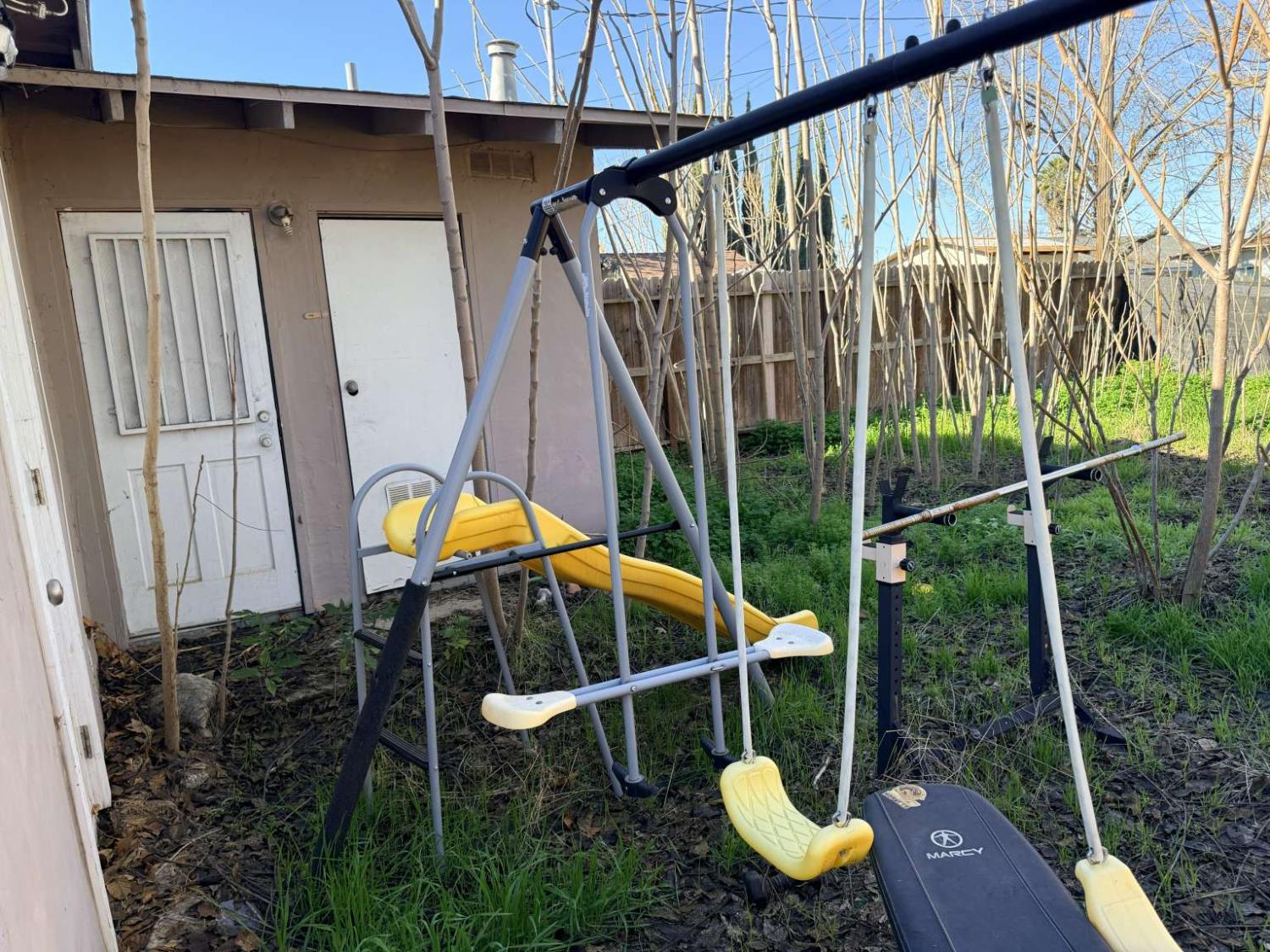 123 E Dennett Ave, Fresno, CA 93728