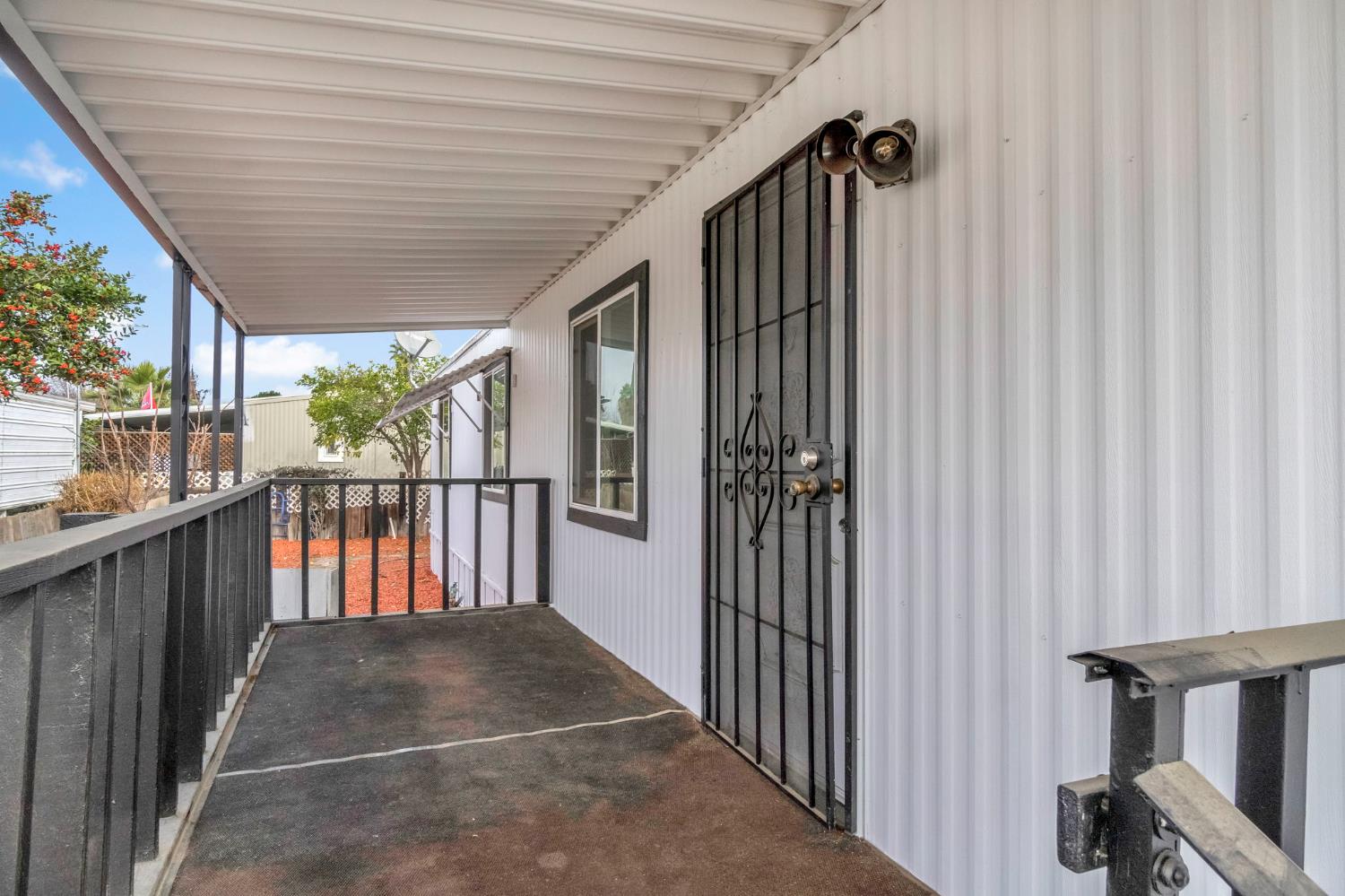 1218 E Cleveland Ave #153, Madera, CA 93638