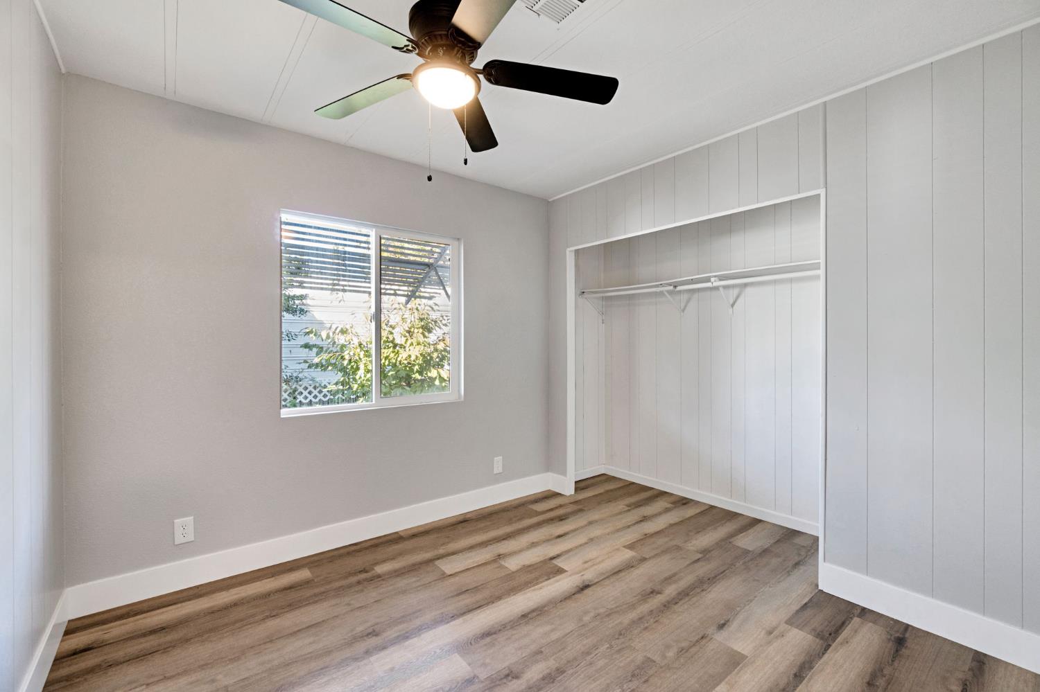 1218 E Cleveland Ave #153, Madera, CA 93638