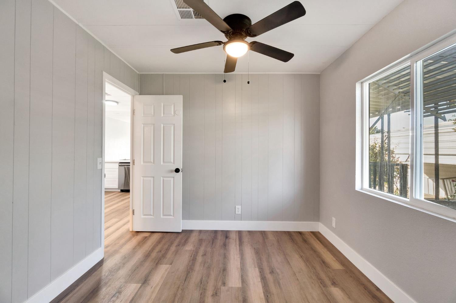 1218 E Cleveland Ave #153, Madera, CA 93638