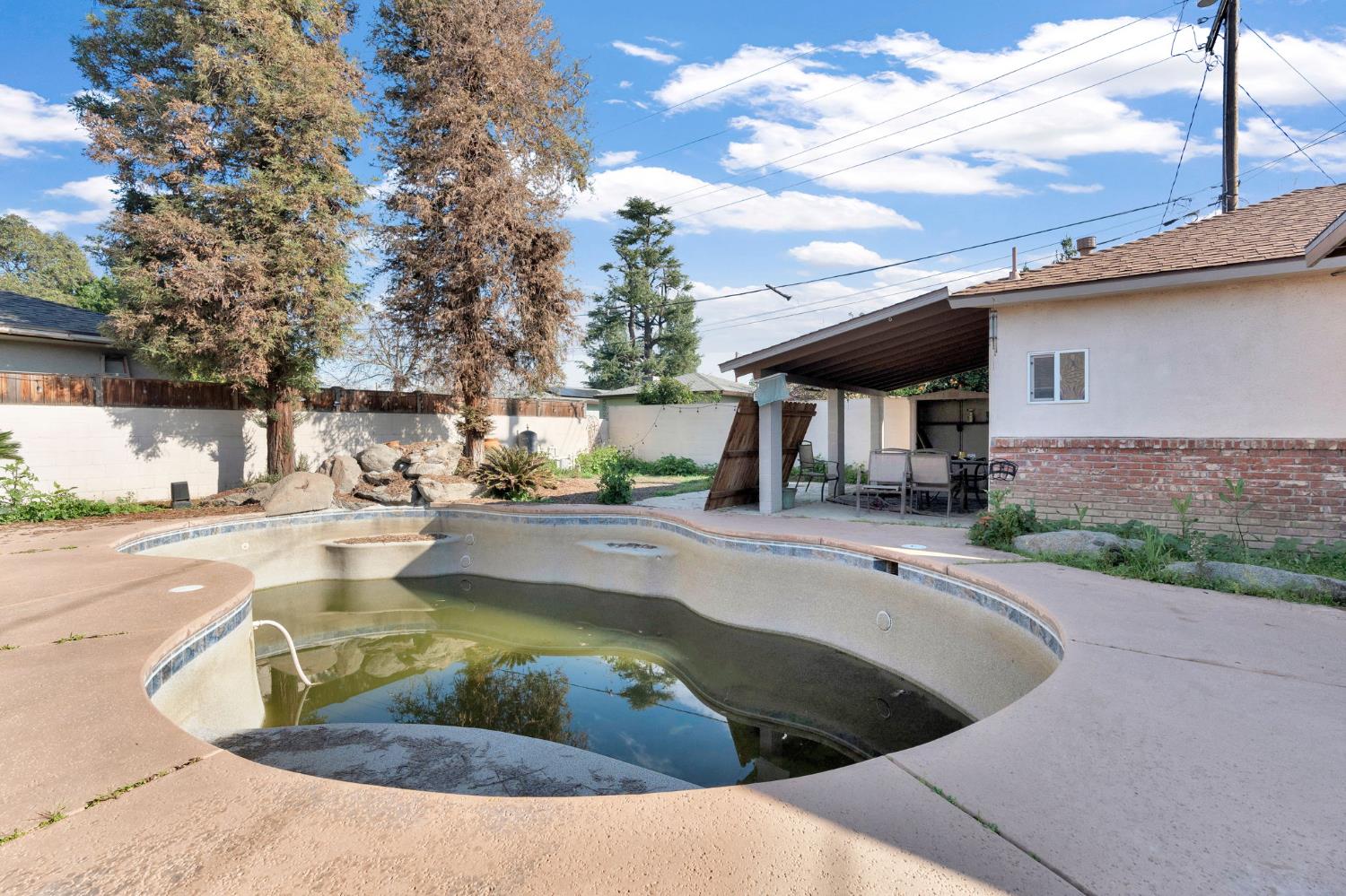 2146 N Maple Ave, Fresno, CA 93703