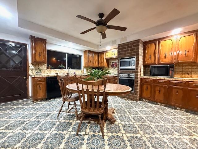 35570 Avenue 14 1/2, Madera, CA 93636