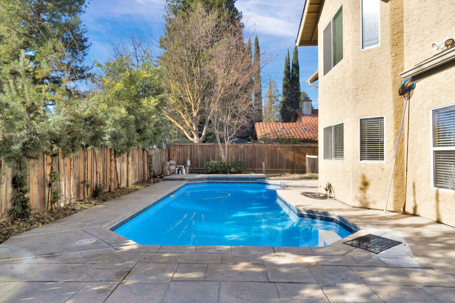 2034 Wrenwood Ave, Clovis, CA 93611