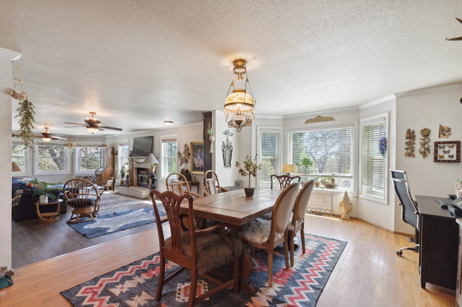 30030 Horseshoe Dr, Coarsegold, CA 93614