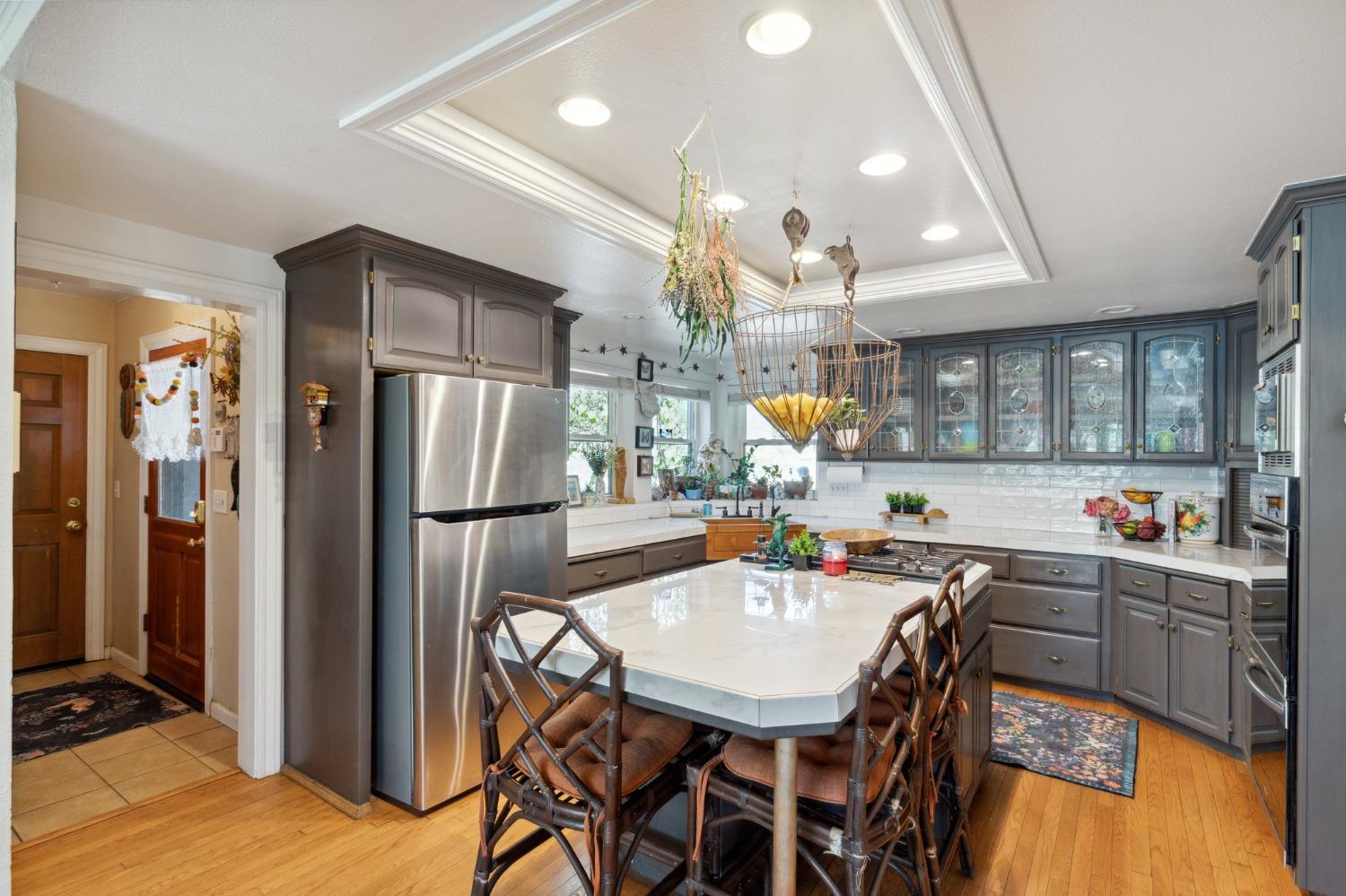 30030 Horseshoe Dr, Coarsegold, CA 93614