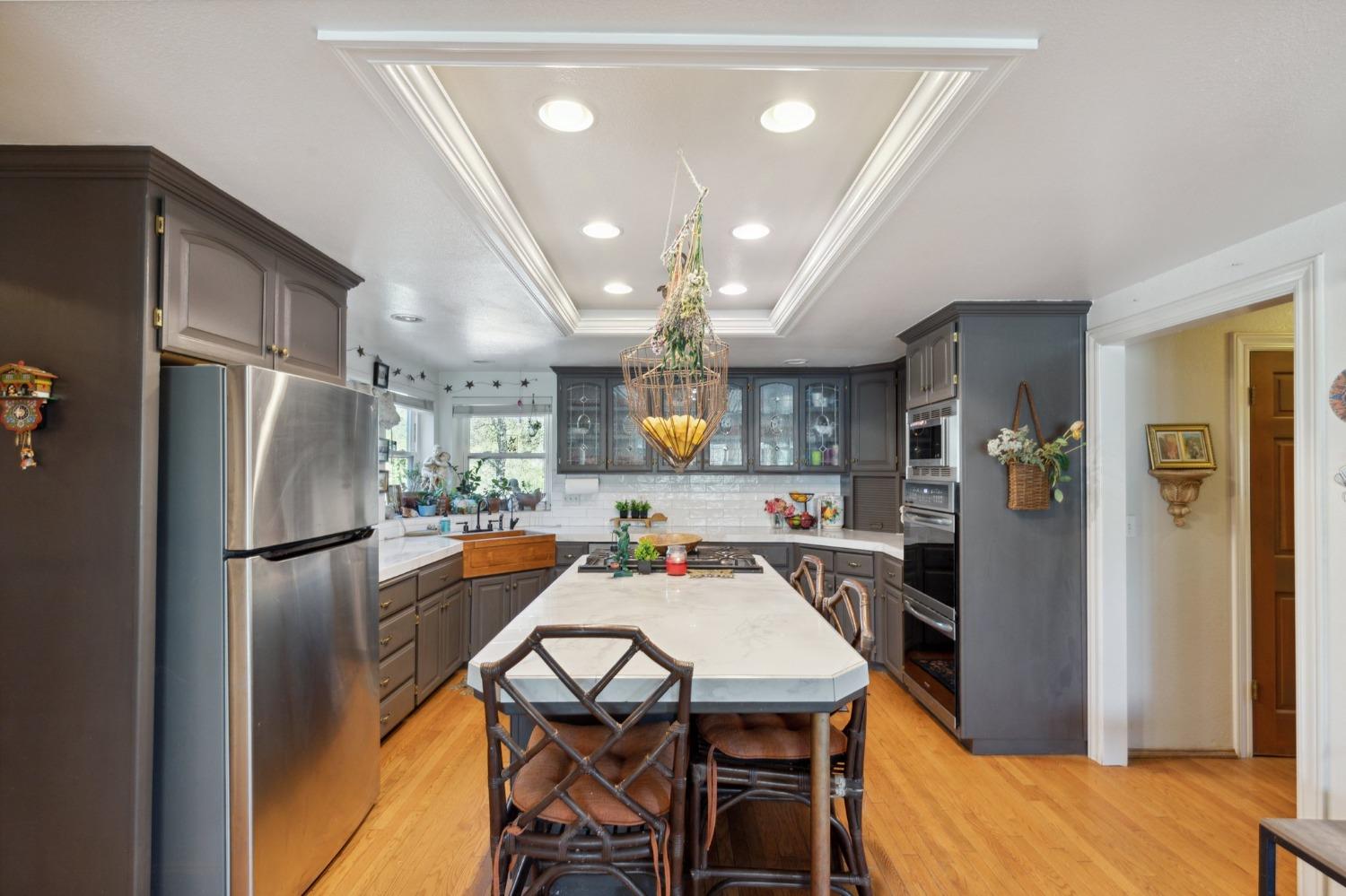 30030 Horseshoe Dr, Coarsegold, CA 93614