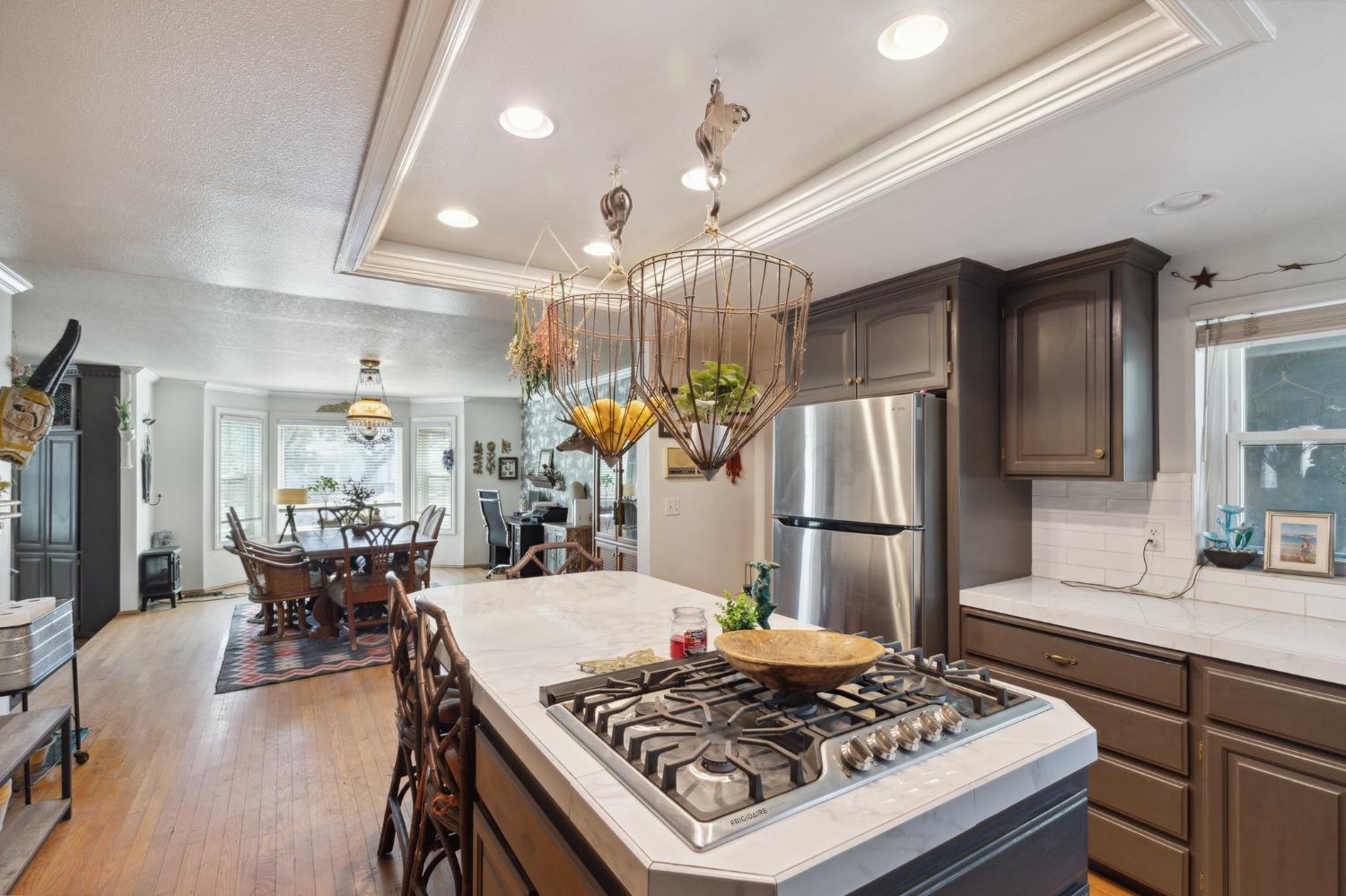 30030 Horseshoe Dr, Coarsegold, CA 93614