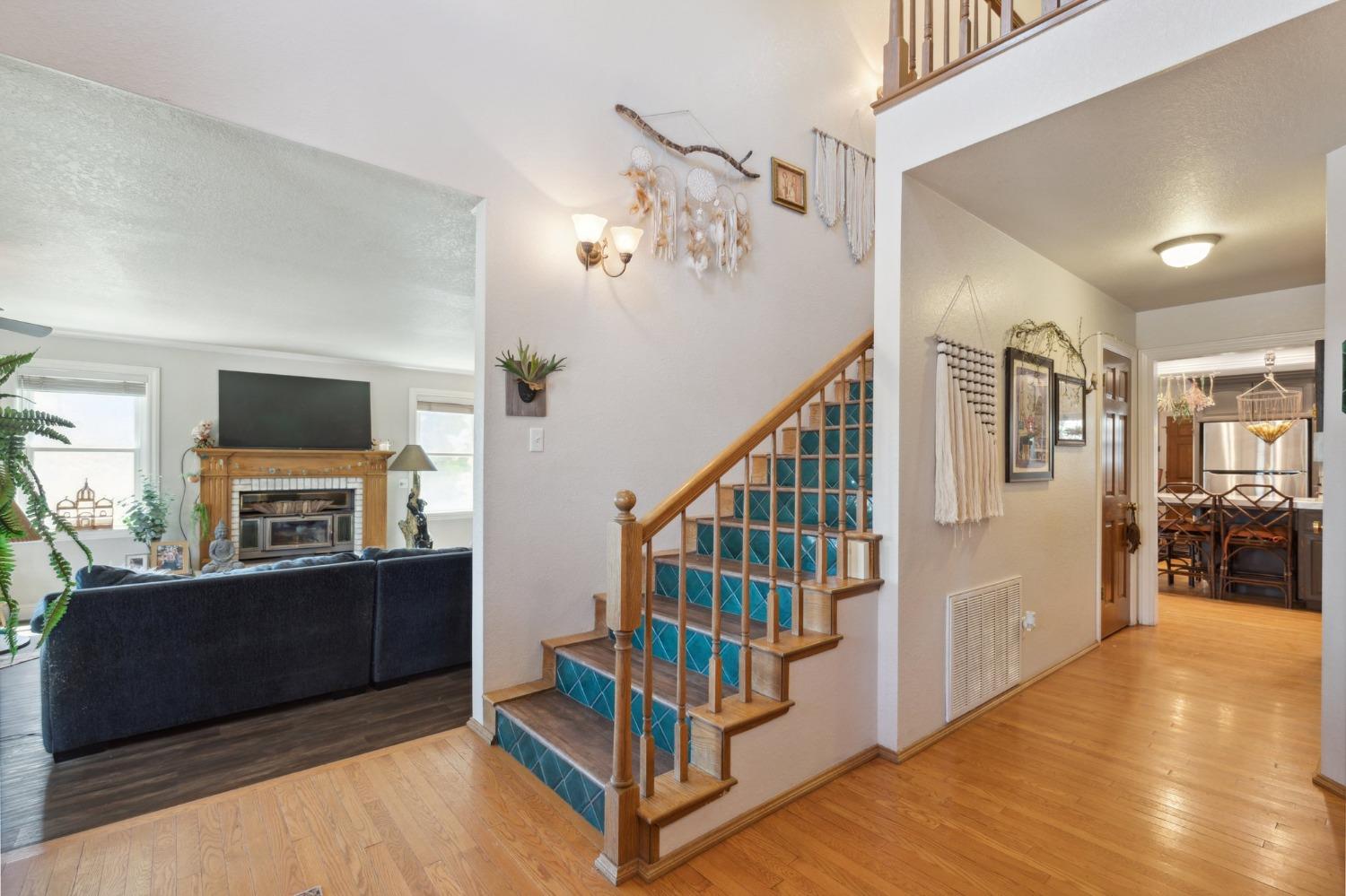 30030 Horseshoe Dr, Coarsegold, CA 93614