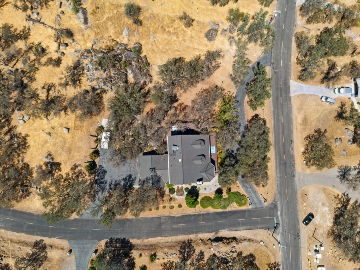 30030 Horseshoe Dr, Coarsegold, CA 93614