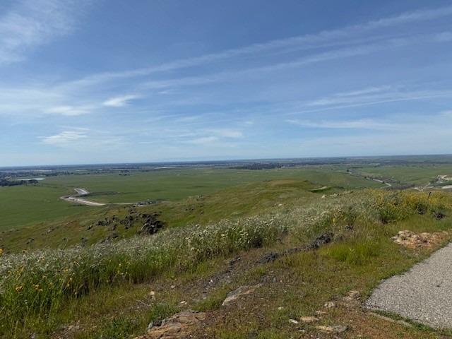 13 Summit Crest Lane, Clovis, CA 96319