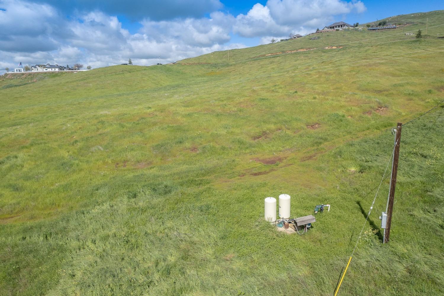 5 Summit Mountain Road, Clovis, CA 93619