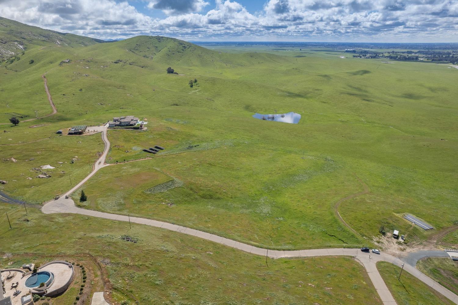 5 Summit Mountain Road, Clovis, CA 93619