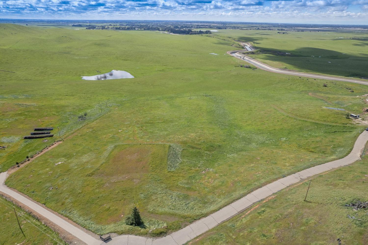 5 Summit Mountain Road, Clovis, CA 93619