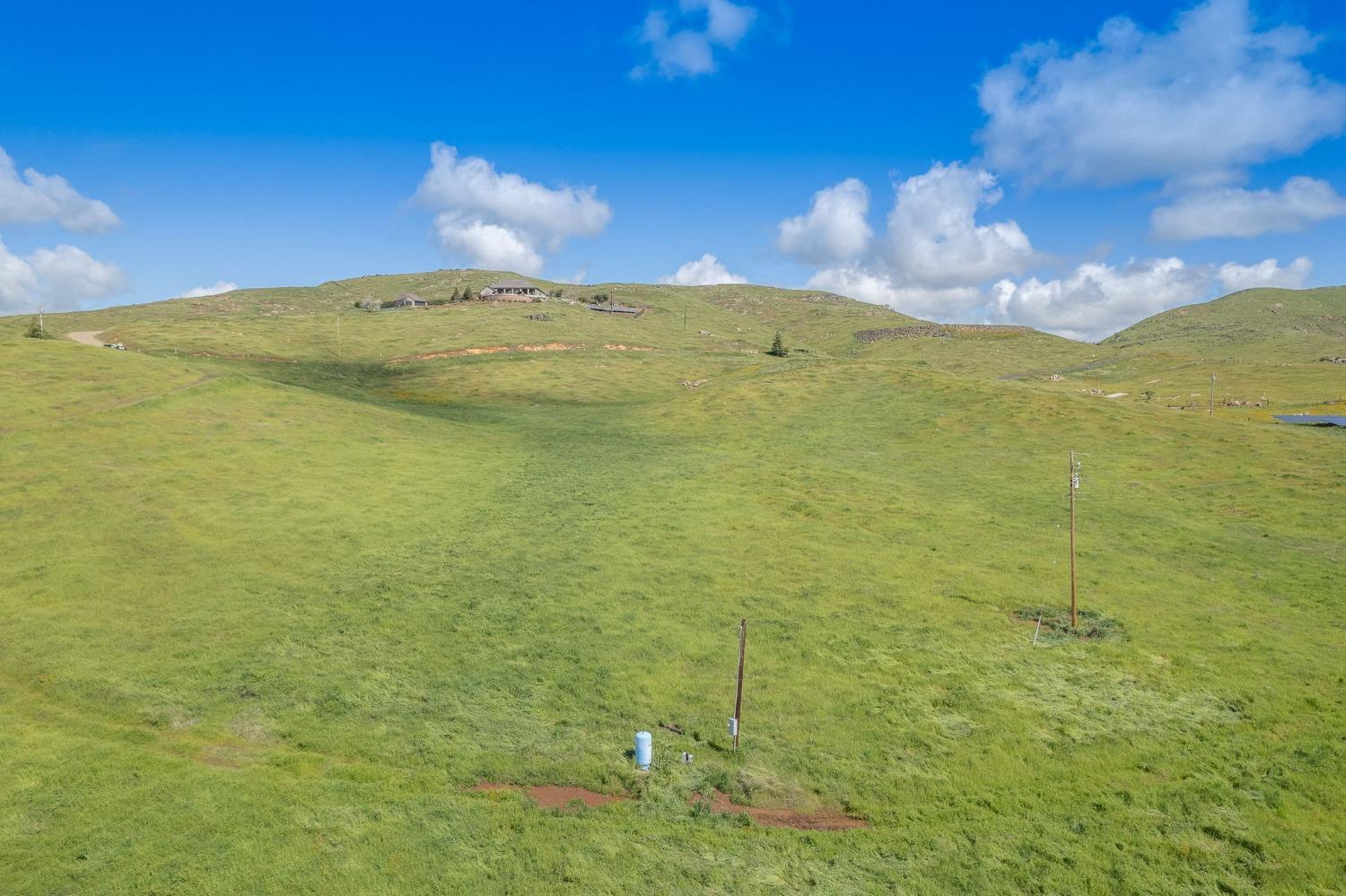 5 Summit Mountain Road, Clovis, CA 93619