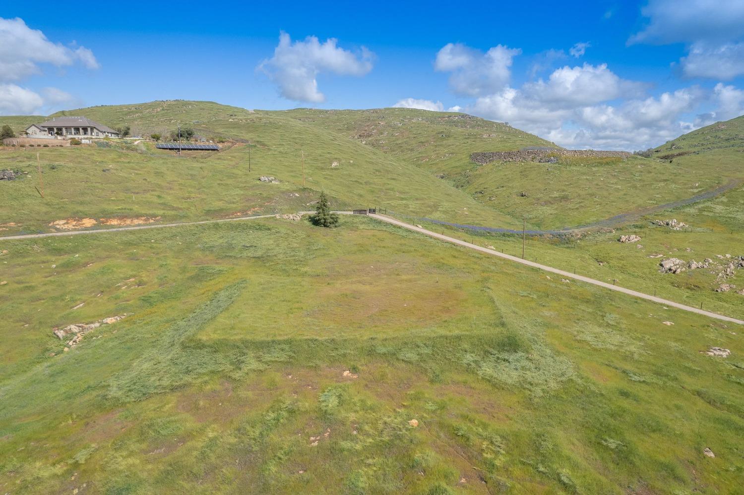 5 Summit Mountain Road, Clovis, CA 93619