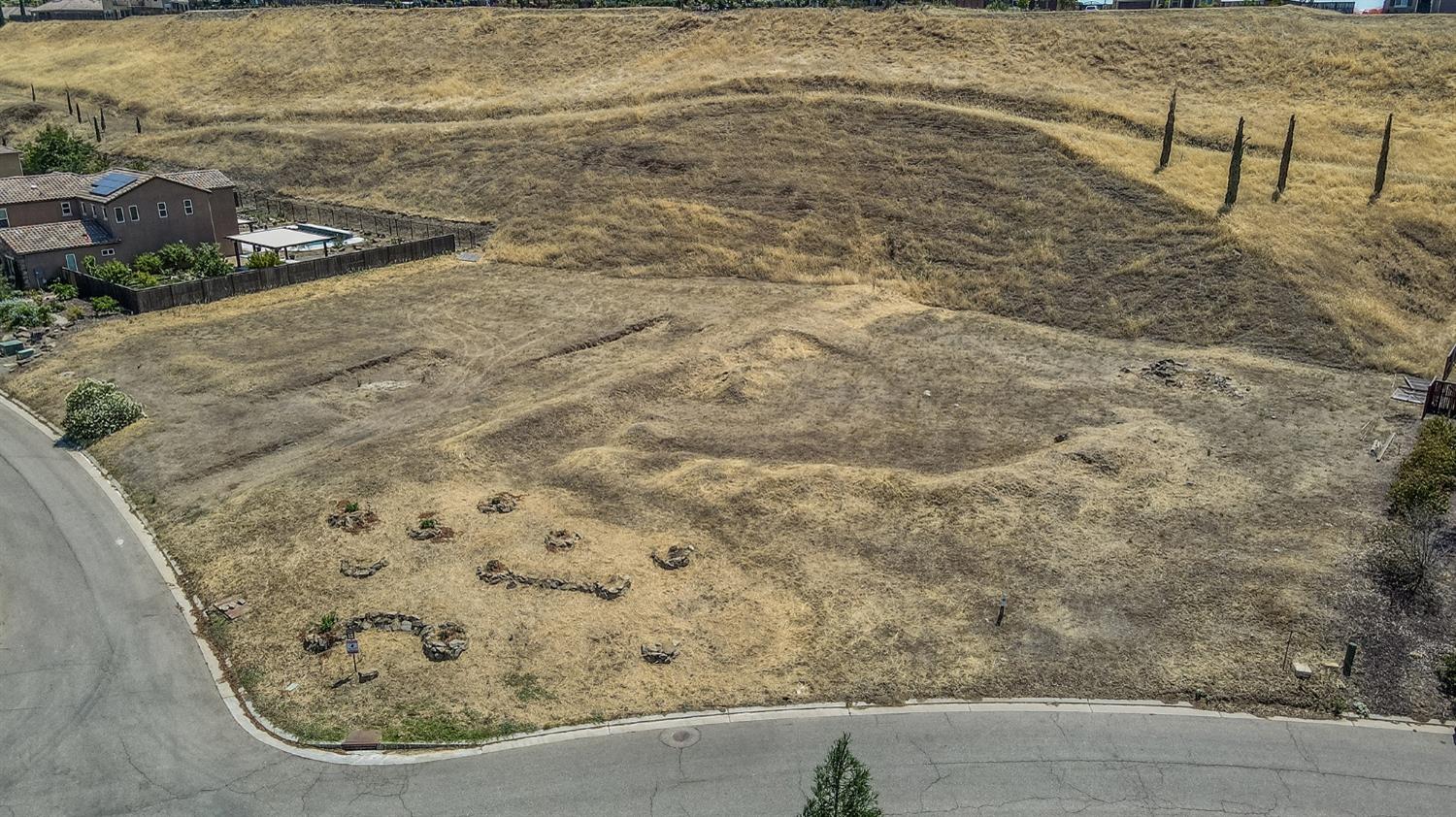 15 16 Via Mira Bella, Friant, CA 93626