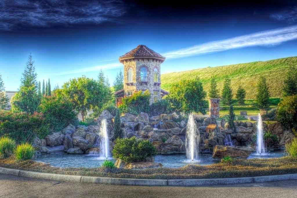 15 16 Via Mira Bella, Friant, CA 93626