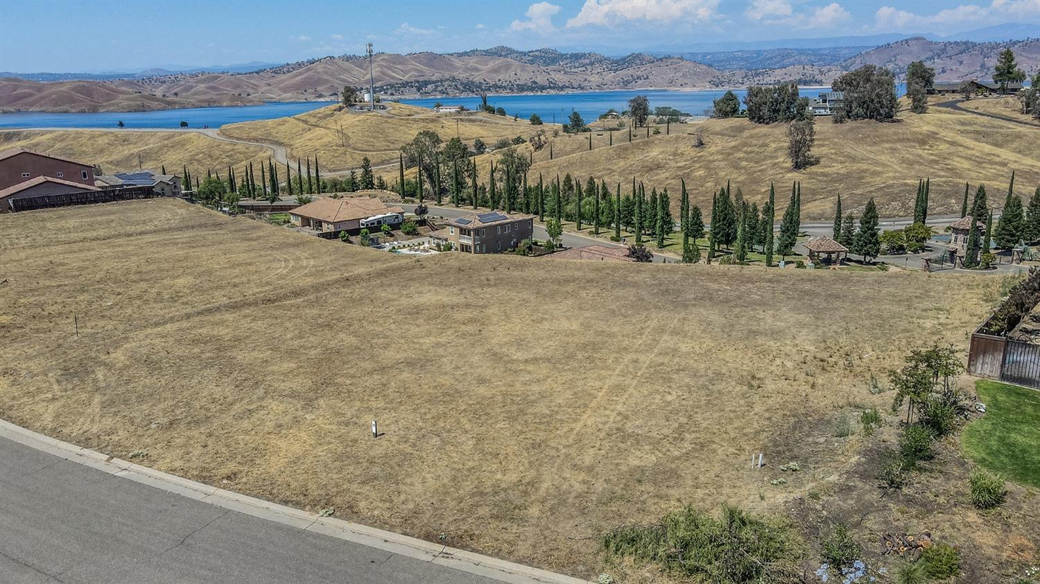 18845 Via Bellagio, Friant, CA 93626